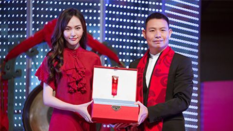 中国美正当红，4008云顶集团A股上市，引领新时代